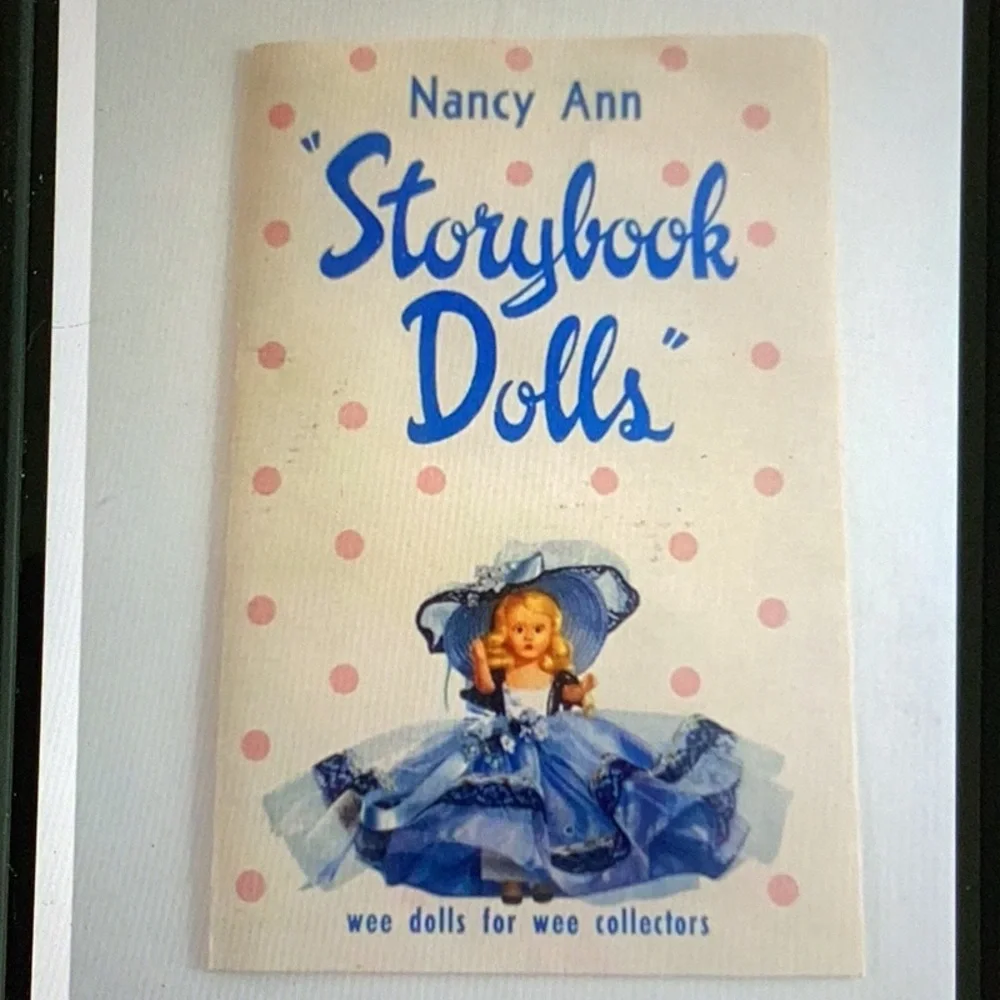Vintage STORY BOOK Blinky Eyes Doll